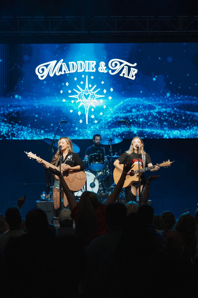 MaddieandTae's tweet photo. 2026, we are so excited to see what you’ve got in store 🤍

🎫  https://t.co/KAPKwIuf0Q https://t.co/JBvETnaKnM