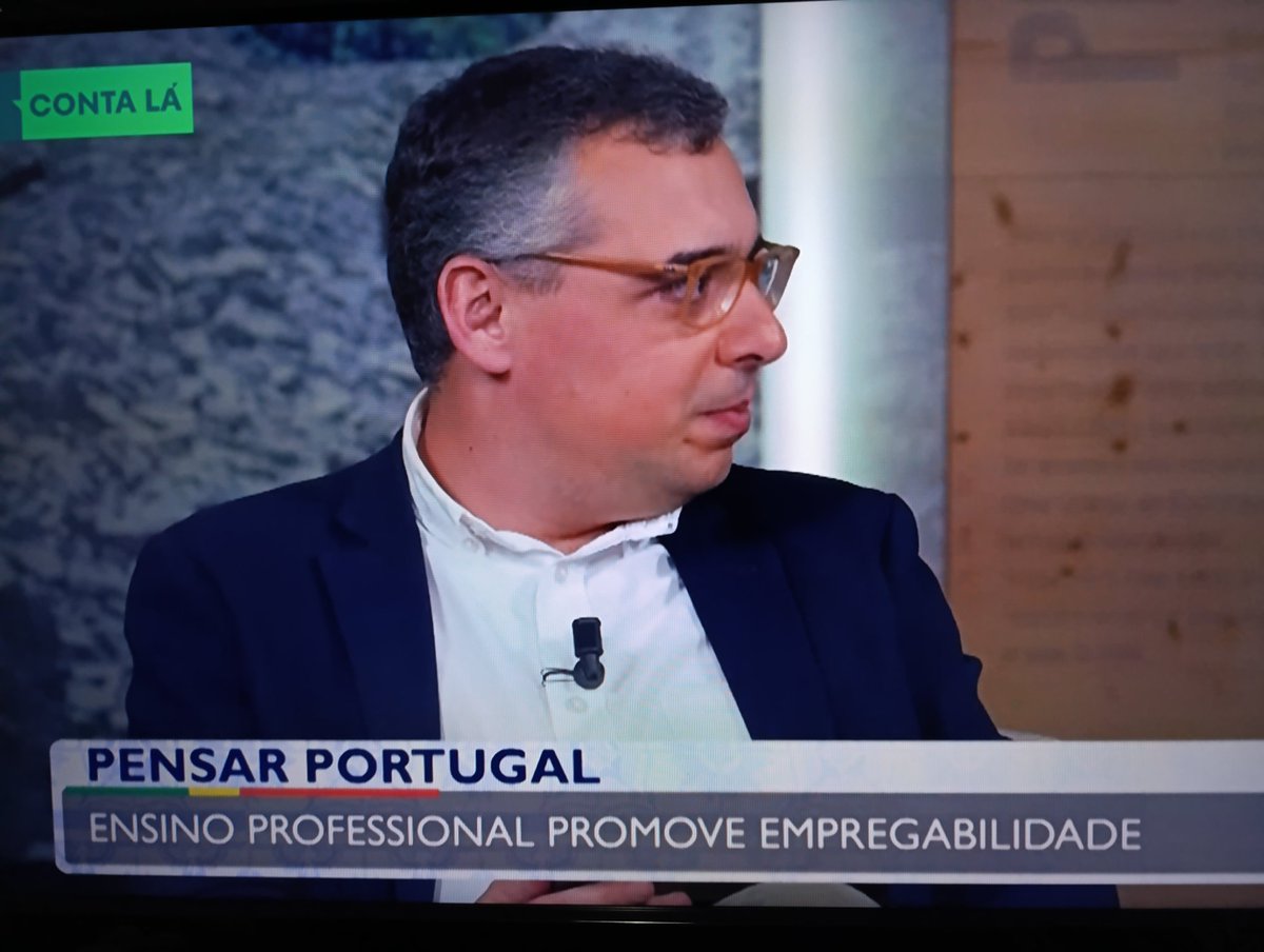 AJMVitoria's tweet image. O estagiário frequentou o ensino "professional" mas faltou às aulas de português do CEF!

#Portugal #pensarportugal #contala #ensino #ensinoprofissional #escola #escolapublica