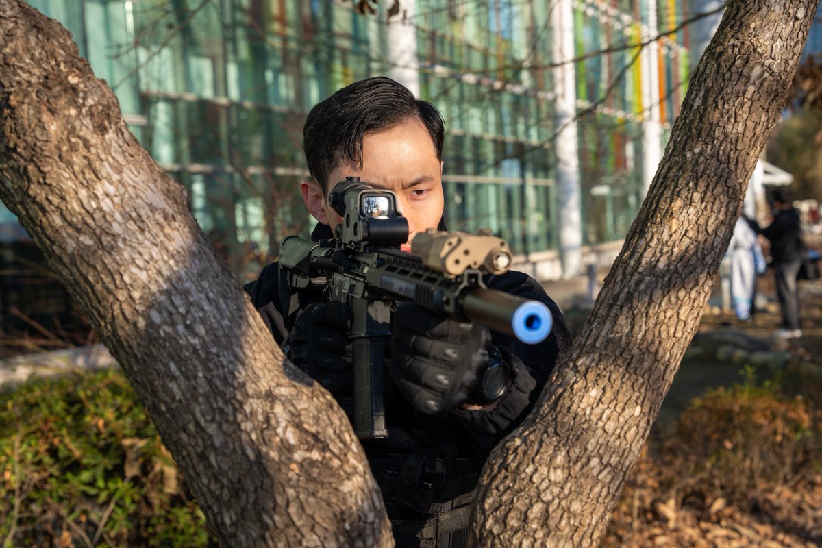 jamessurm's tweet image. 2025/12/21 일요일 서코 

익스트랙션2 (Extraction2)

타일러 레이크(Tyler Rake)햄식이형 

Cos : @jamesurm 
@losat_ckem 📸

#Extraction #tylerrake 
#airsoftmilsim #コスプレ #cosplay