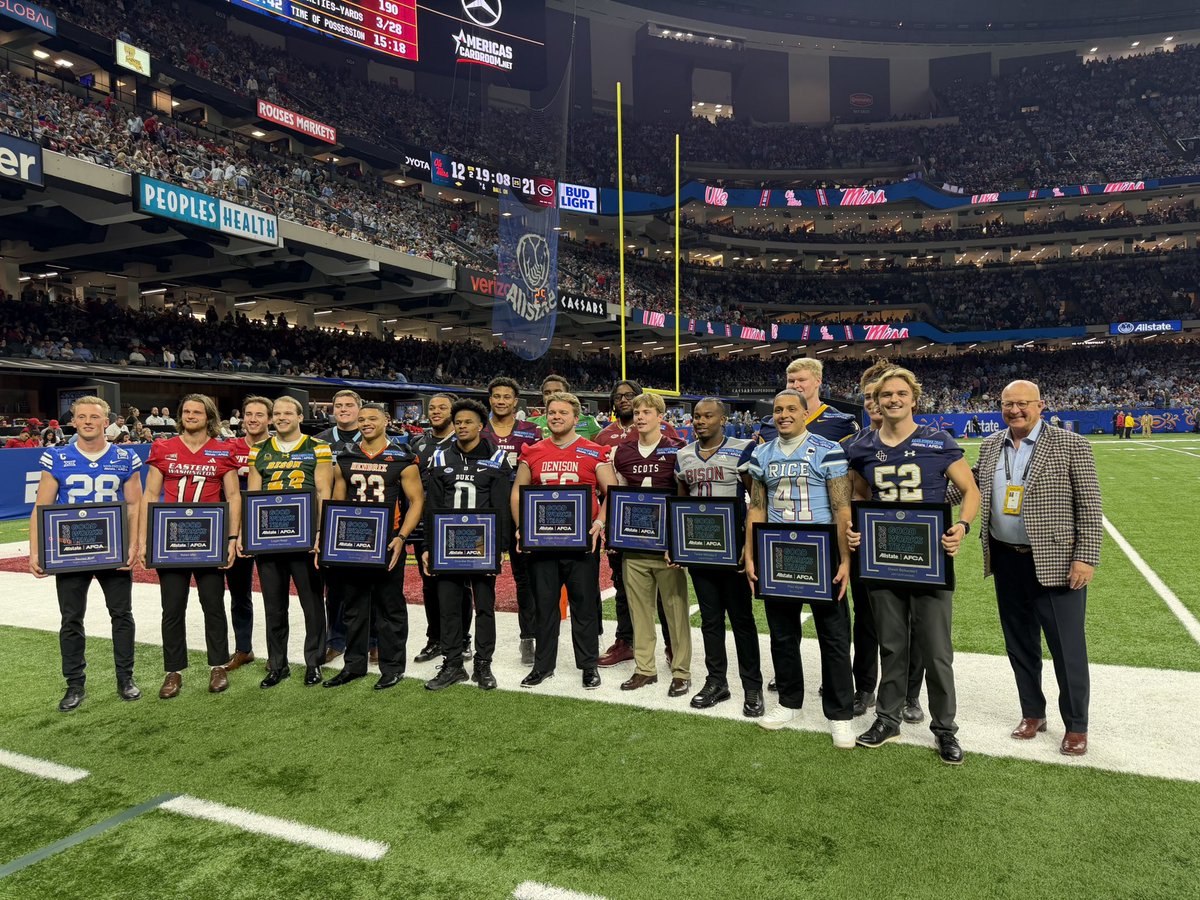 Russ and Heidi Phillips🏈 tweet media