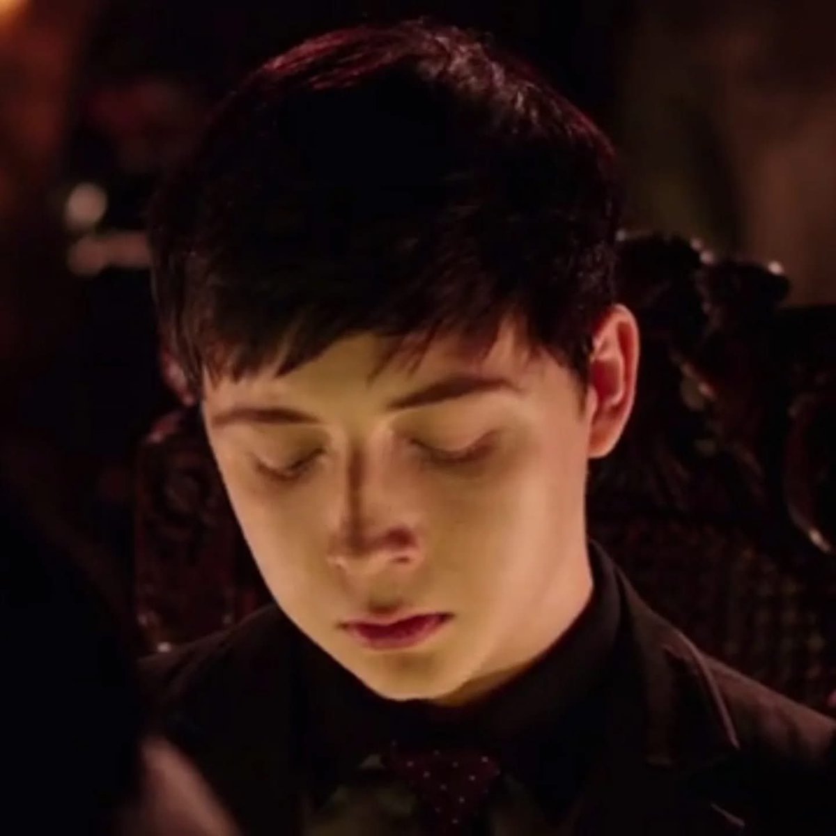 Dylan99328185's tweet image. Young Dracula TV show CBBC /gerran Howell/ plays Vladimir Dracula/🖥️🧛🏻🦇🖤🥀🏰🌹⚰️❤️