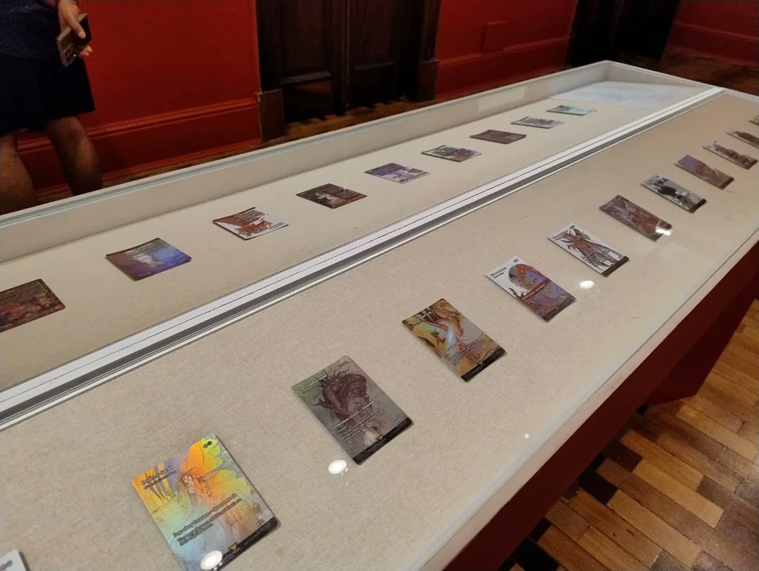 ブラジルで天野喜孝展やっていてMTGのカードも展示されているって話