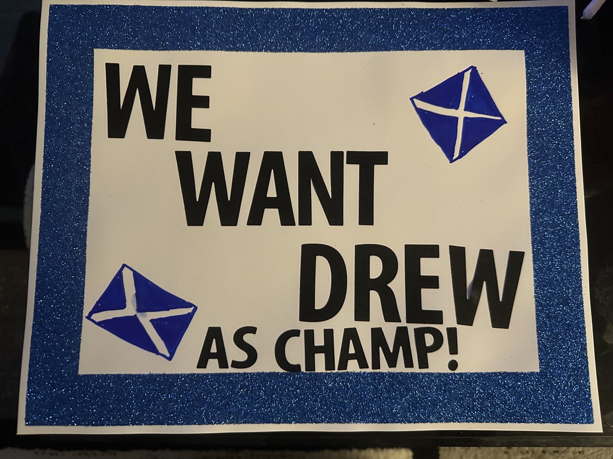 likelydani's tweet photo. signs for tomorrow 
#WWEWorcester https://t.co/yAoS0FfkZV