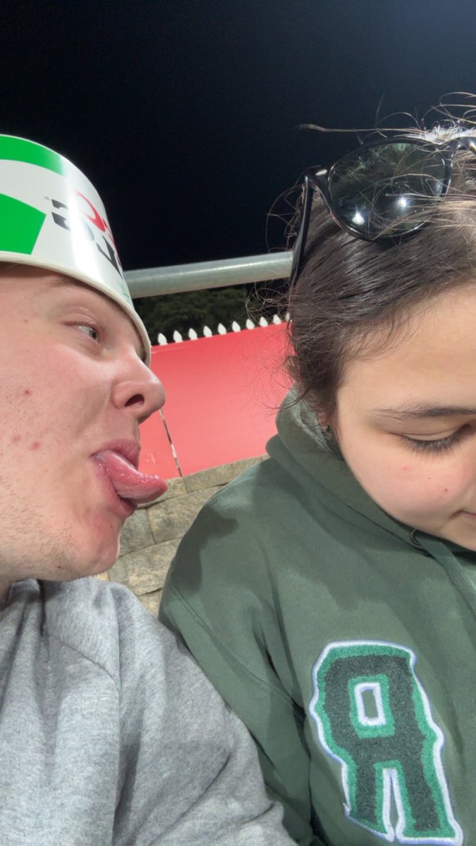 motivefnt's tweet image. happy 20th birthday to my amazing girlfriend!

thankyou for all the awesome memories so far, i love you❤️