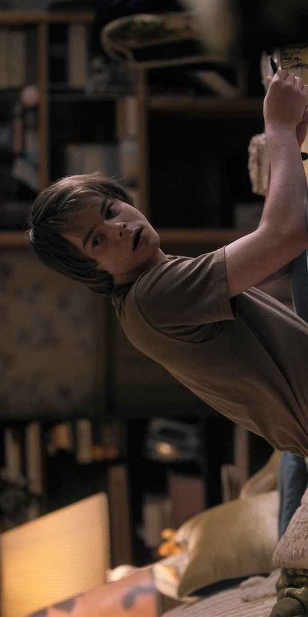 k4mil44g's tweet image. Desde la primera vez que te vi "Jonathan Byers" sentí una conexión contigo, sentí que me parecía tanto a ti que te ame cada maldito segundo que apareciste en esa serie, ahora, 6 años después sigo amándote y apoyándote, te amo tanto Charlie Heaton y siempre te apoyaré en todo 💕