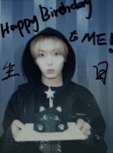 deargirinz's tweet photo. cutie cat 🥺🥺🥺

#HAPPYLINDAY https://t.co/9j9p0Q3Ak1