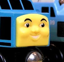 cheeky_thomas's tweet photo. D199's original merchandise, while original, seems to be inspired by Scruffey's face, most notably the nose and cheekbones. It helps D199's original face feel more in-line with the other Season 4 new characters. https://t.co/hvuSojEM0o