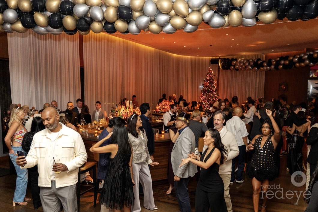 PHOTOS UP - Matador Bar New Years Eve 2026: Champagne &amp; Caviar Soiree
worldredeye.com/2025/12/matado…