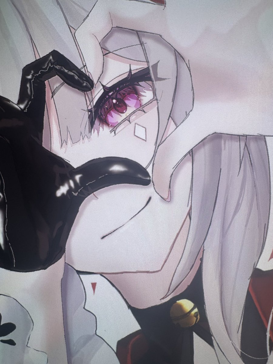 私のかわいいおめめをみて