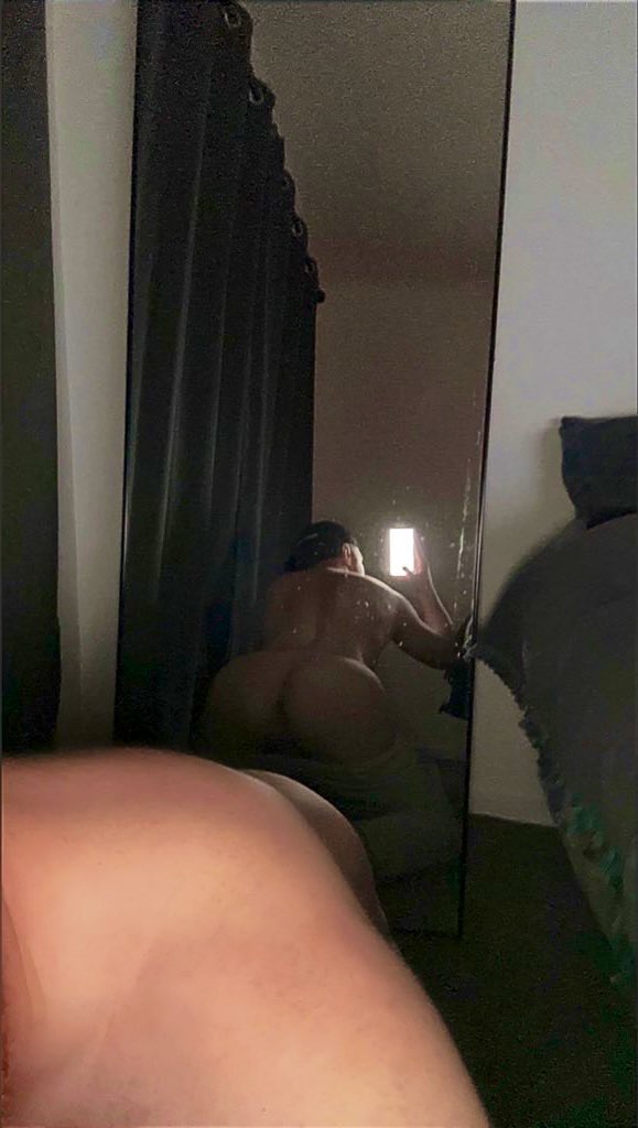 hunterbryyce's tweet photo. Who’s gonna be my first fuck for 2026? https://t.co/OgaYV3vcr7