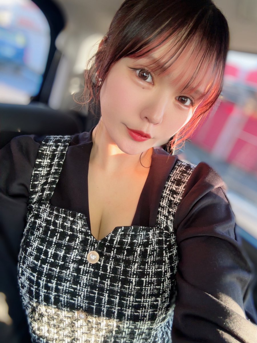 パチ嬢かな👗🖤 (@kanapachi_777) / Highlights / X