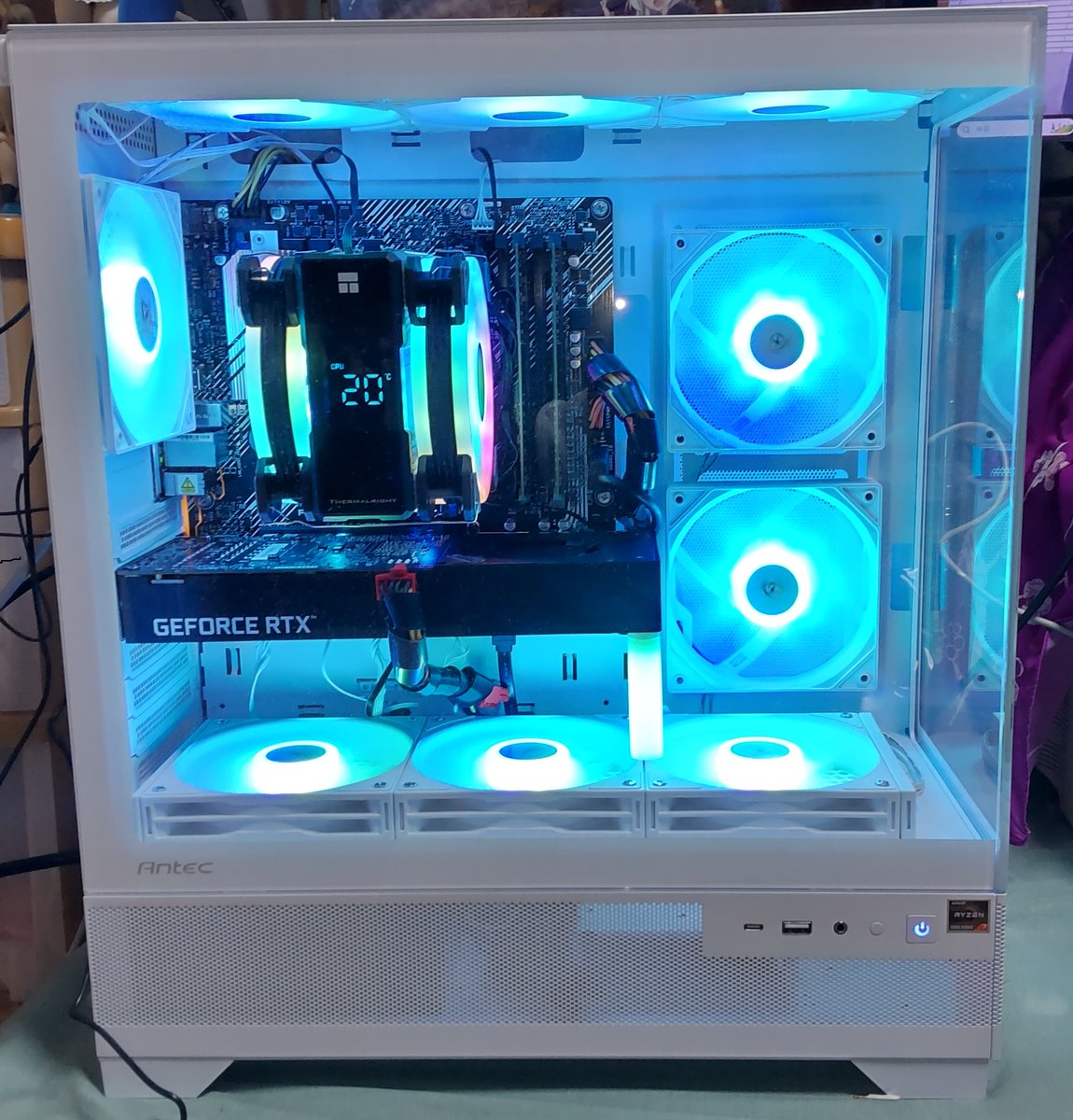 このジャンクPC、昨日完成したうちの自作PC2号機っぽいなw ツイン