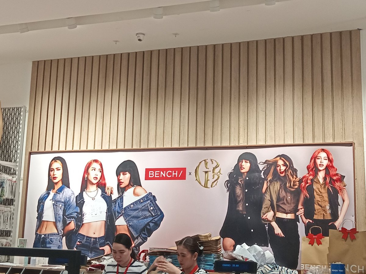 Mahalima_Kuwait's tweet photo. Yung mag babayad ka na sana, mapapabili kapa ulit kasi gaganda ng nasa Cashier area.. #FemaleAlphas  @benchtm

@G22Official 
#G22 
@jasminehenryy  @_ajyape  @zuluetAlfea https://t.co/Vy3S9iNcNs
