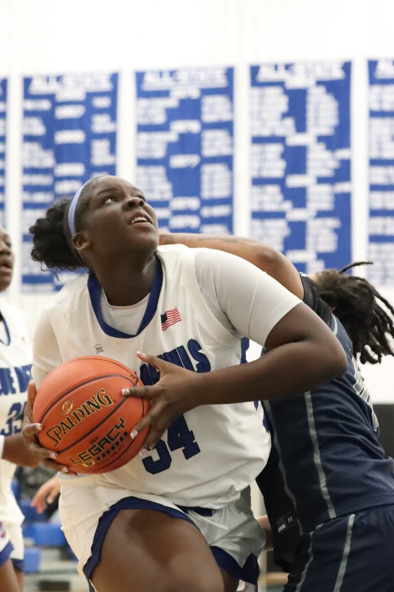 BlueDevilPhoto2's tweet image. West Haven Girls' Basketball uses a strong second half to defeat Hillhouse 55-44.  @CoachMorrell1 @SCCcommissioner @ciacsports