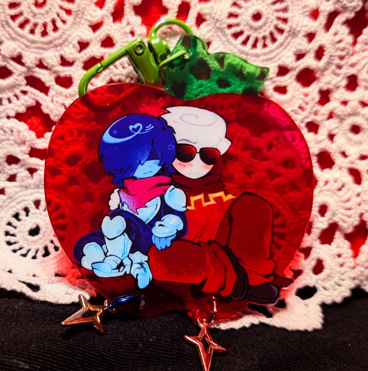 Ask and you shall receive
🍎Pre-orders open for KrisDave charm! 🍎
🔗⏬