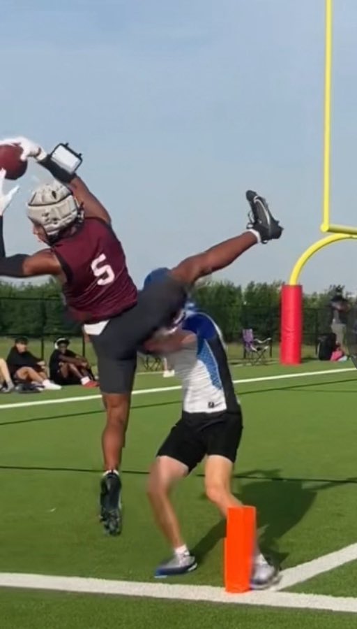 ShawTrysten's tweet image. 3rd year of 18u…One last tour 7v7 circuit highlight video don’t get caught on film! Thanks @DR_SPORTZ @DRSportz_ going to give sponsors their moneys worth!
@BuzzSportsTX 💪🏾@coachpwashwins @TViewWolves