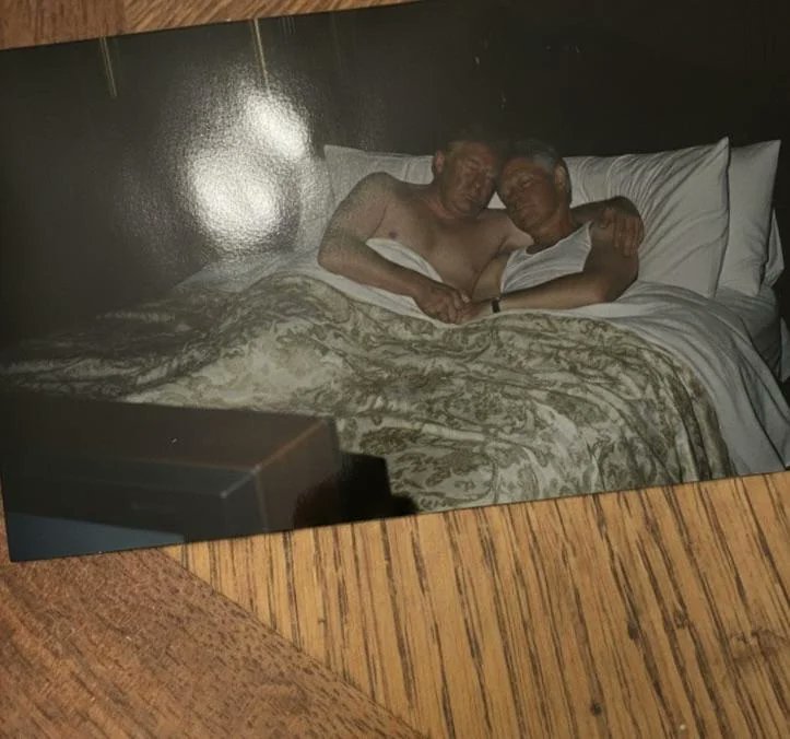 Hey <a href="/grok/">Grok</a> remove the pedophile from this picture