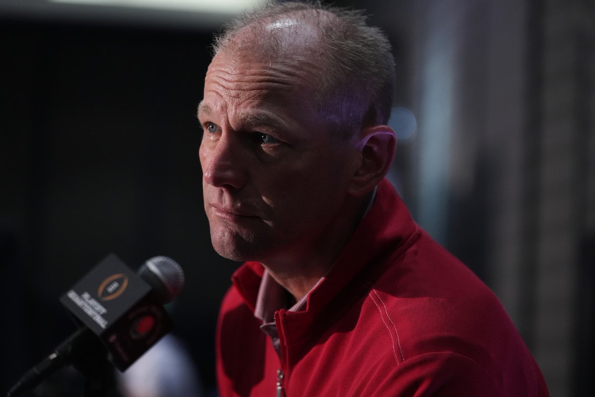 🏈 When nobody believes in Alabama, that's when they strike. 

Indiana may be riding high as the "best team" in college football, but don't count out the Crimson Tide just yet. 

Kalen DeBoer’s squad might have the Heisman favorite in Fernando Mendoza, but history tells us that