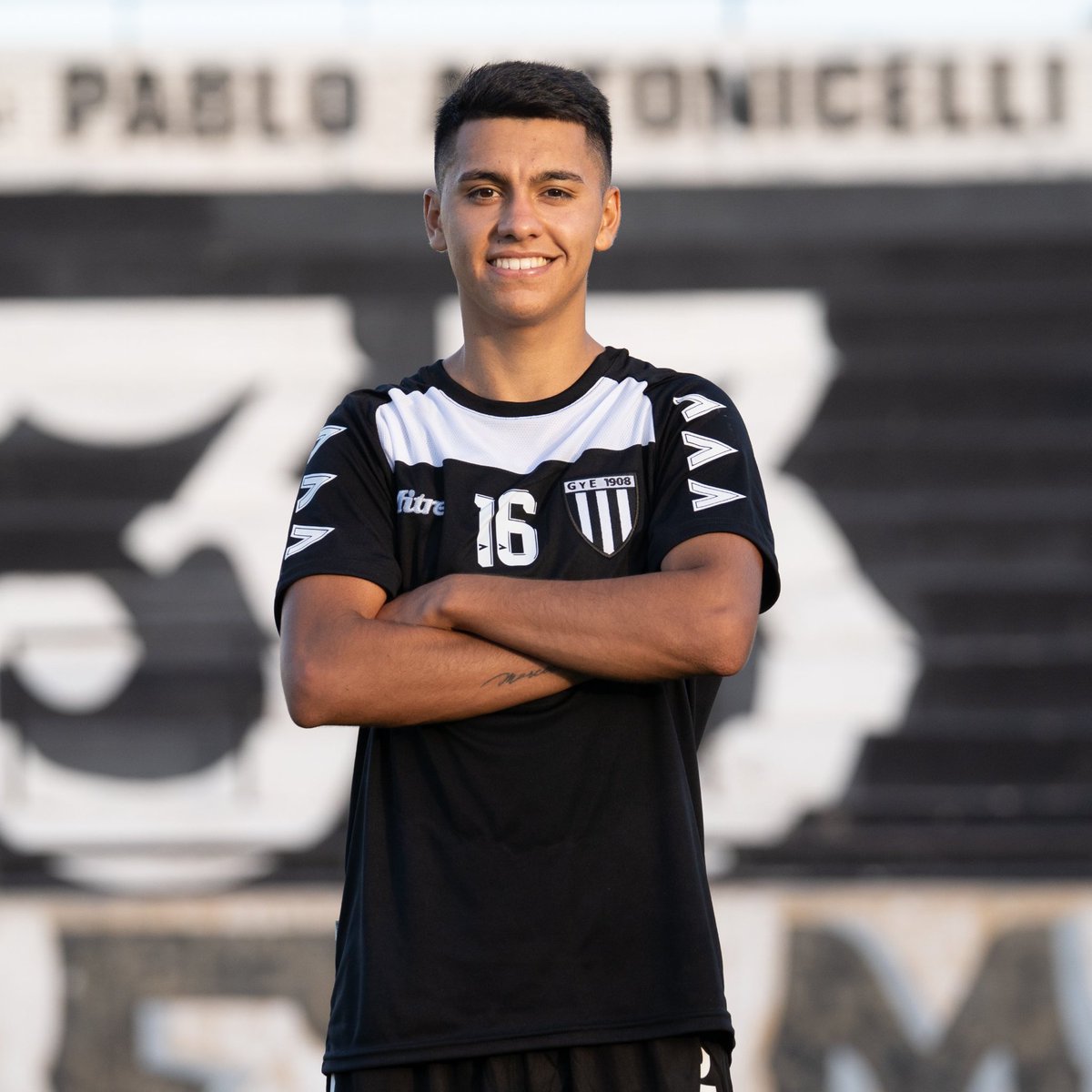 🚨✅Esteban Fernández fue anunciado como nuevo refuerzo de #GimnasiaMza.