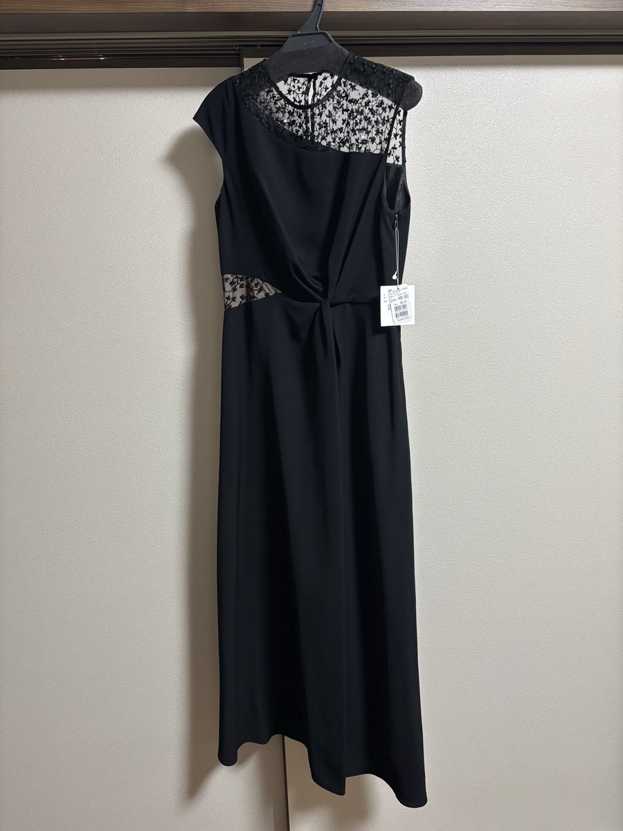 minamo0776's tweet photo. ヤマダヤ福袋　R22000円ネタバレ

今年はシンプルなものばかりで大当たり🎯

ジーンズはサイズが大き過ぎて履けないのが残念😢デザイン可愛いのにー https://t.co/PFXapy9pO1