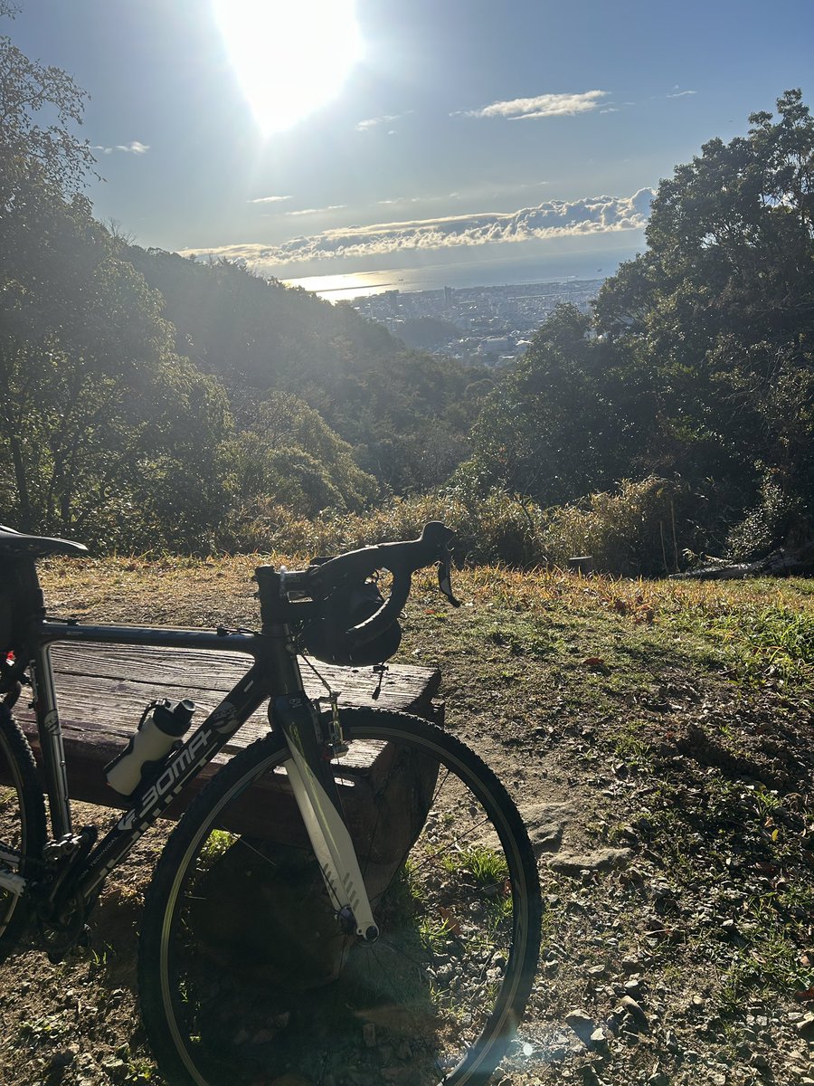 twobytwo_sp's tweet image. いつもの1時間ポタリング🚴
今朝はご近所坂道頂上は-3℃
北向き舗装路はガチガチで😱
ダートは◎
ロードでは⚠️かな🥶