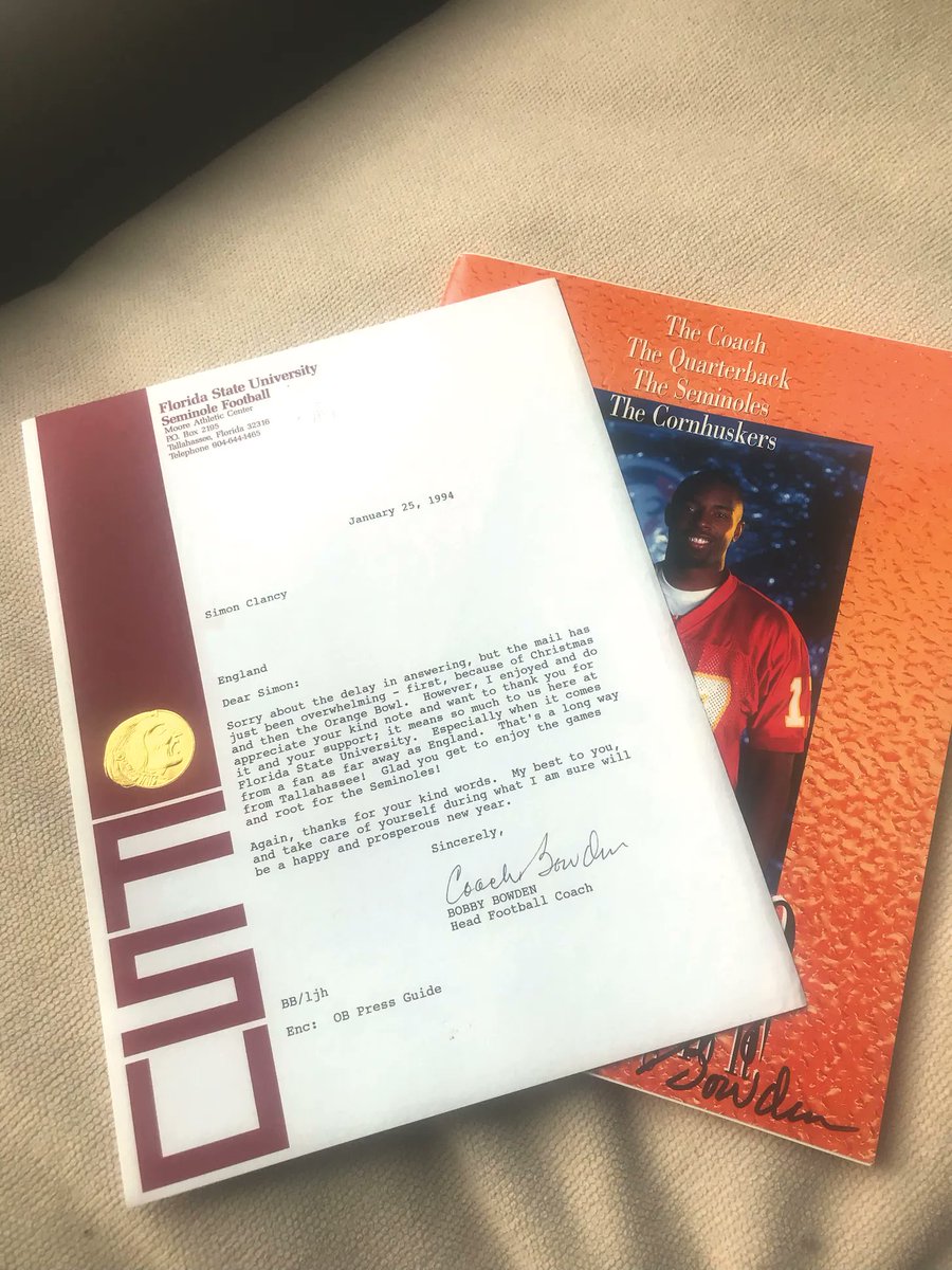 When I was 19 I wrote to FSU coach Bobby Bowden. Remarkably he wrote back. So I wrote back to him &amp; he replied. Over 6 years we were penpals. He even asked to help arrange a holiday to England. Over Christmas I returned to the letters to find an answer.

open.substack.com/pub/thelowredz…