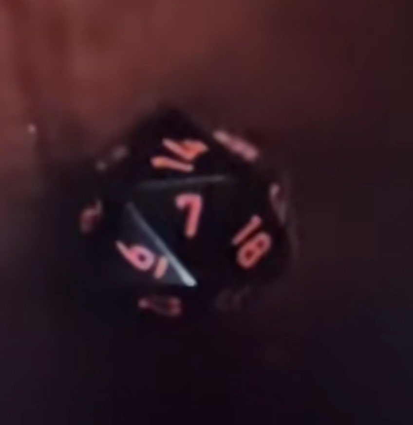 ephemeraluv's tweet photo. - “Netflix teases announcement on January 7”
“It was a 7. The demogorgon got me”
It took 7 days to find Will in Season 1
The final scene showed a dice on 7
#conformitygate https://t.co/nokO4cXmey