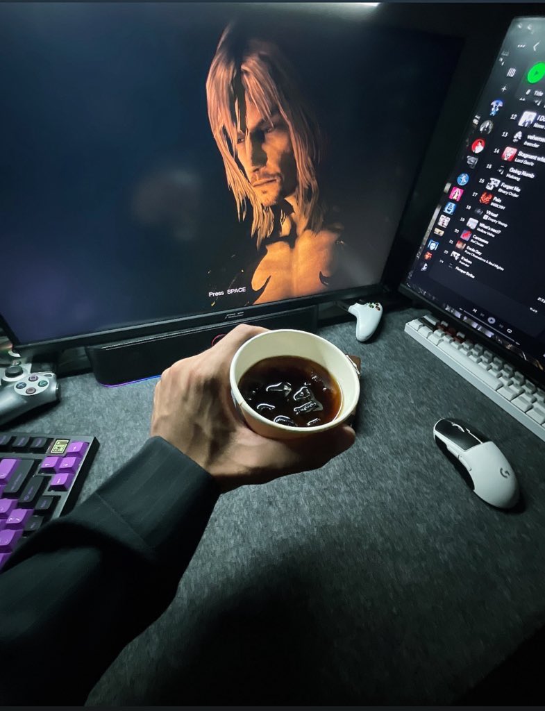 matriix99's tweet image. castlevania