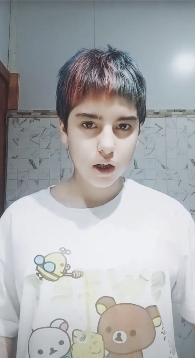 Depmisfit's tweet photo. ‼️Otro hilo de este cpero que presenta groomers a chicas en grupos de WhatsApp y hace comentarios transfobicos siendo él un chico trans ‼️

♡ + rt 
Para que llegue a más porfavor!! https://t.co/91idW16k4k