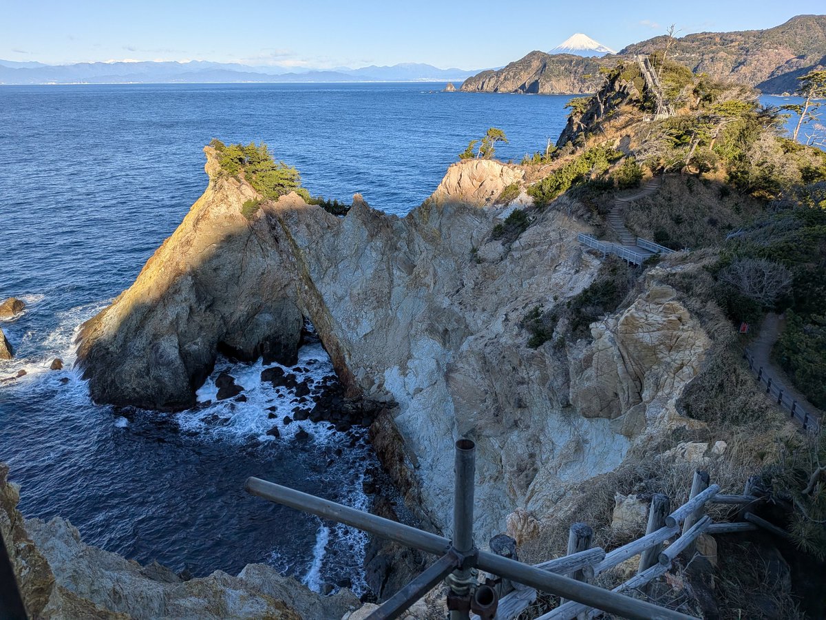 今年の干支は馬なので 馬ロック #西伊豆 #黄金崎 #2026年始ツーリング