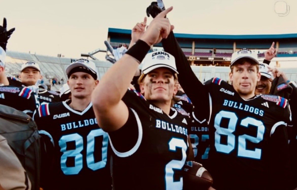 coachfischer7's tweet photo. Many guys to be proud of during bowl season. But have to shout out @treykukuk on being named MVP in the Independence Bowl. As well as @kapslockbrah playing every defensive snap in their playoff win against Georgia. #SaddlebackBloodline https://t.co/DyrPMCqorY