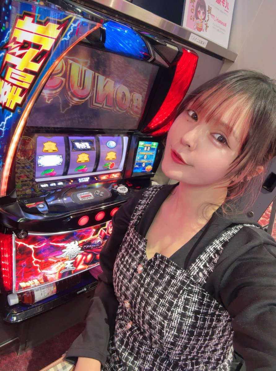 パチ嬢かな👗🖤 (@kanapachi_777) / Highlights / X