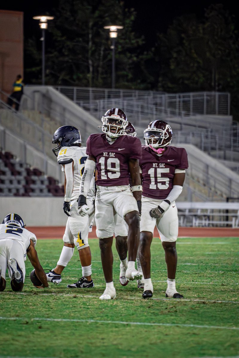 #AGTG Blessed to have an opportunity to play at Mt. Sac <a href="/CoachLJJohnson/">Coach Johnson</a>