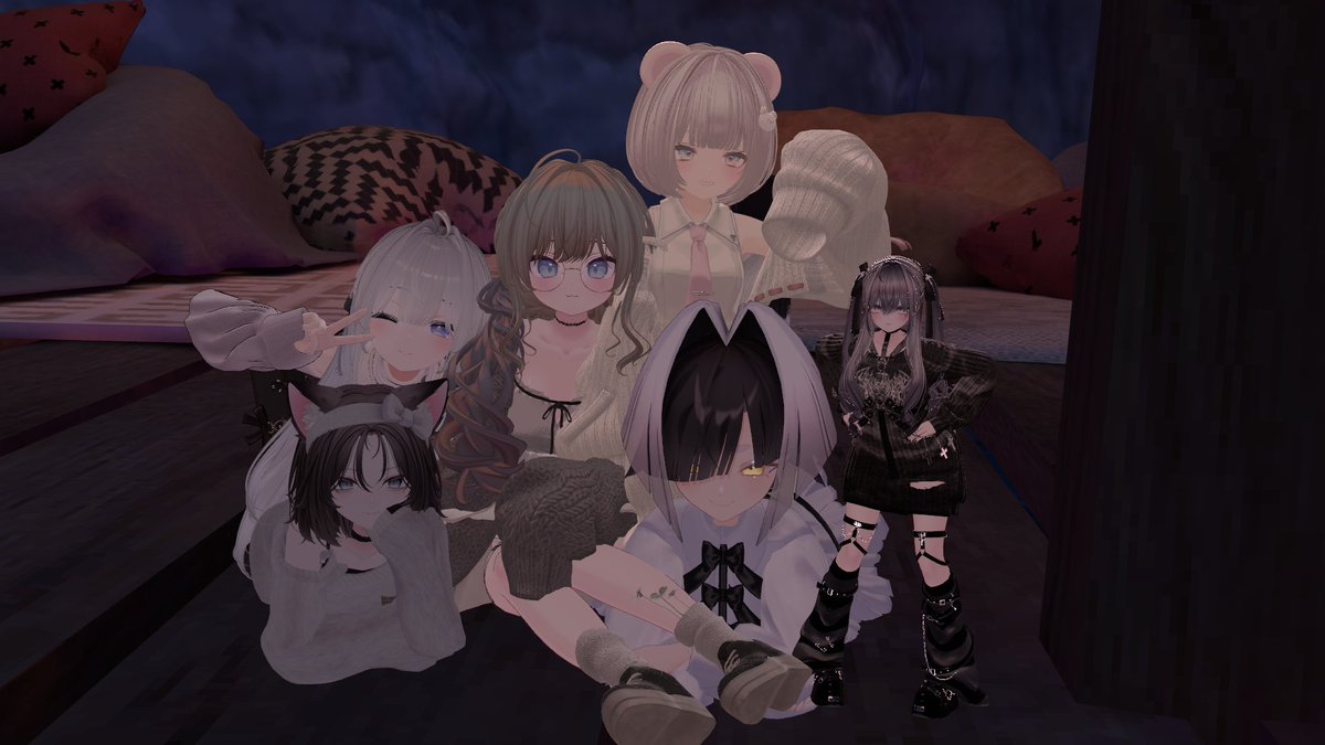 EyeThird2's tweet image. おはようございます☀️
これは昨日のお団子状態な写真✨
#VRChat #VRChatPhotos