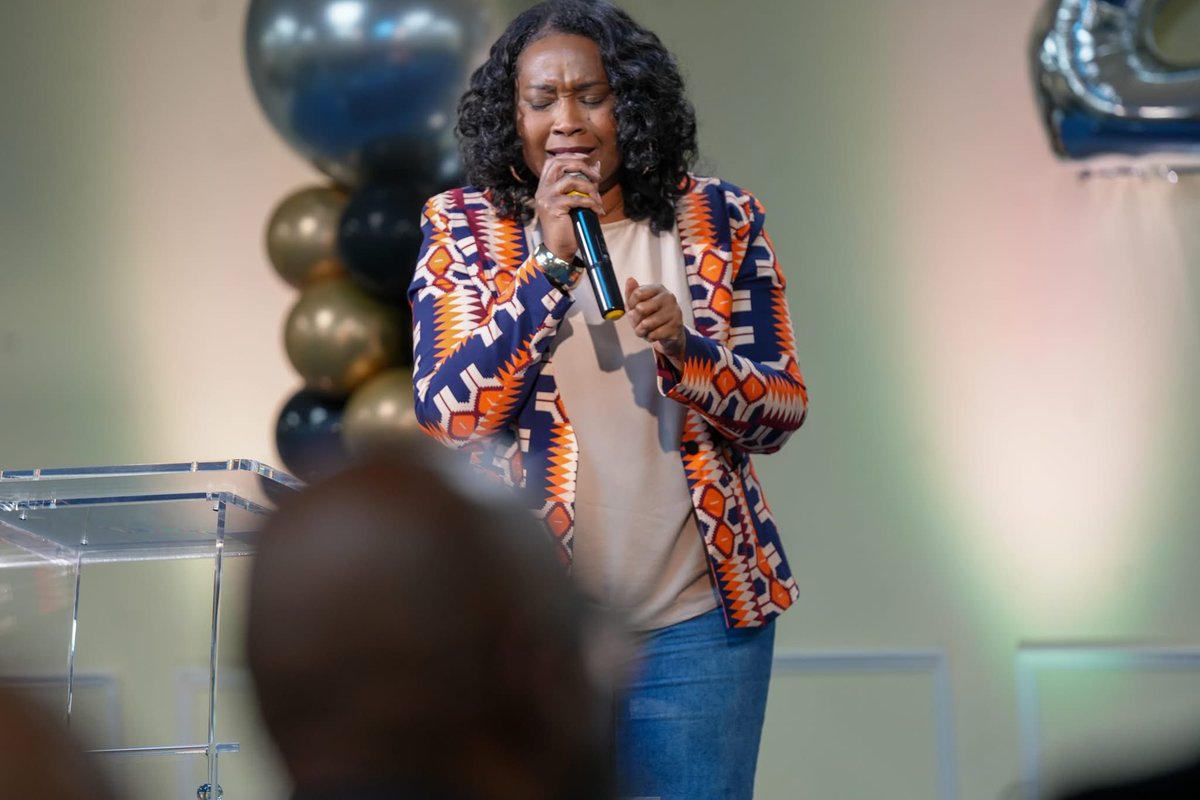 CFamC's tweet image. CFC Celebrated the New Year! We are 'Redeeming the Time: Taking Advantage of Opportunities and Open Doors' this year. Ephesians 5:14-19, Nehemiah 1:1-4 [Pray, Plan, Pursue, Possess, Prosper] Photo Credit: Elbert Alexander