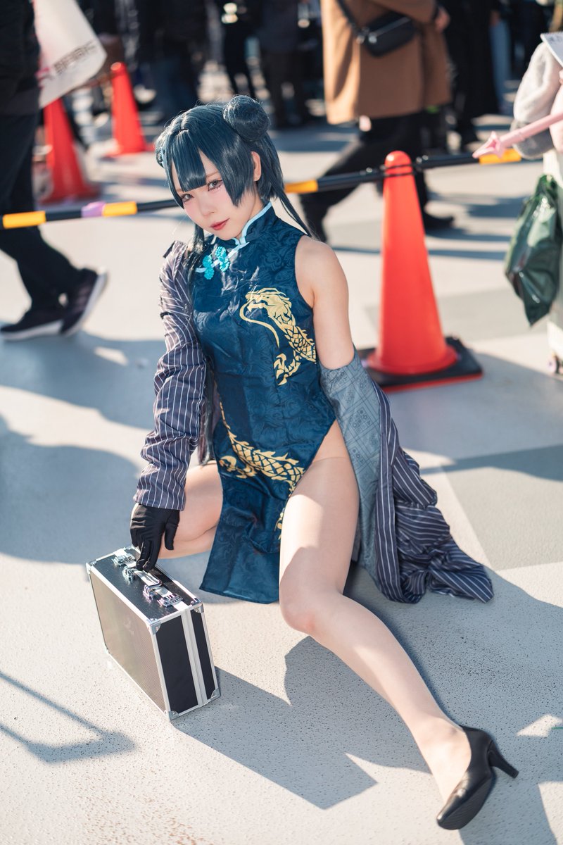 *･゜🤍ྀི･*:.｡..｡･*:.｡. .｡.:*･🤍ྀི゜ﾟ･*

そなたは妾の脚が好きか？🦋

*･゜🤍ྀི･*:.｡..｡･*:.｡. .｡.:*･🤍ྀི゜ﾟ･*

竜華キサキ/ブルーアーカイブ
#C107コスプレ #C107 #C107_cos