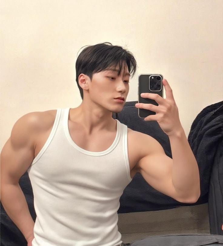 ZskeyZ's tweet image. (ตรงๆนะ แอบอิจฉาสุ้บ ตกได้พวกกล้ามปูดเข้าเป็นแฟนบอย เริ่ดอะ)