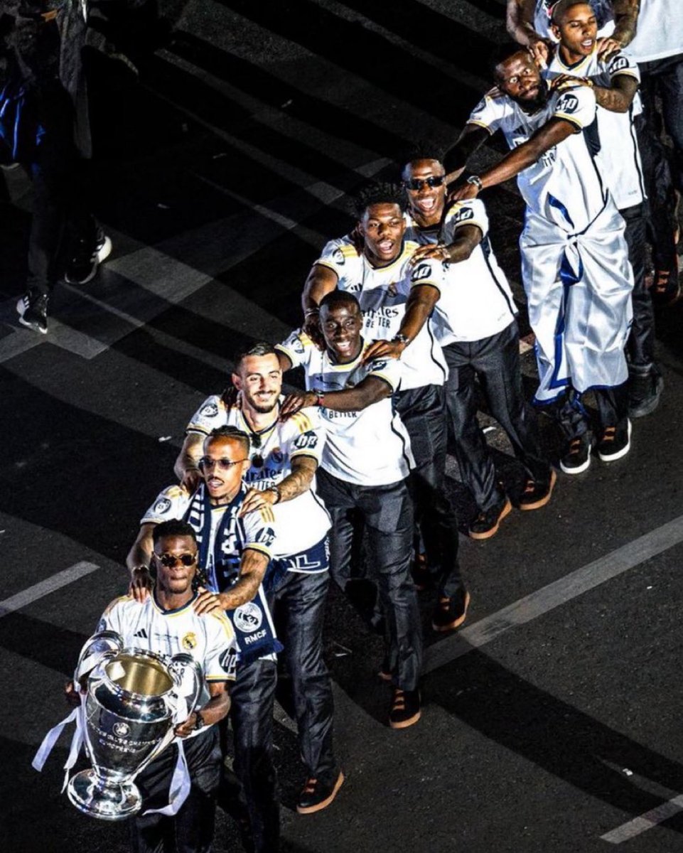 MadridXtra's tweet image. The vibes that season. 😂🤍