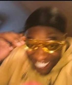 Samweigo's tweet image. When you send a risky message and receive the same vibe in return.