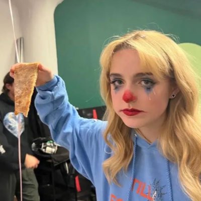 edite's tweet image. new year, #NewProfilePic :D