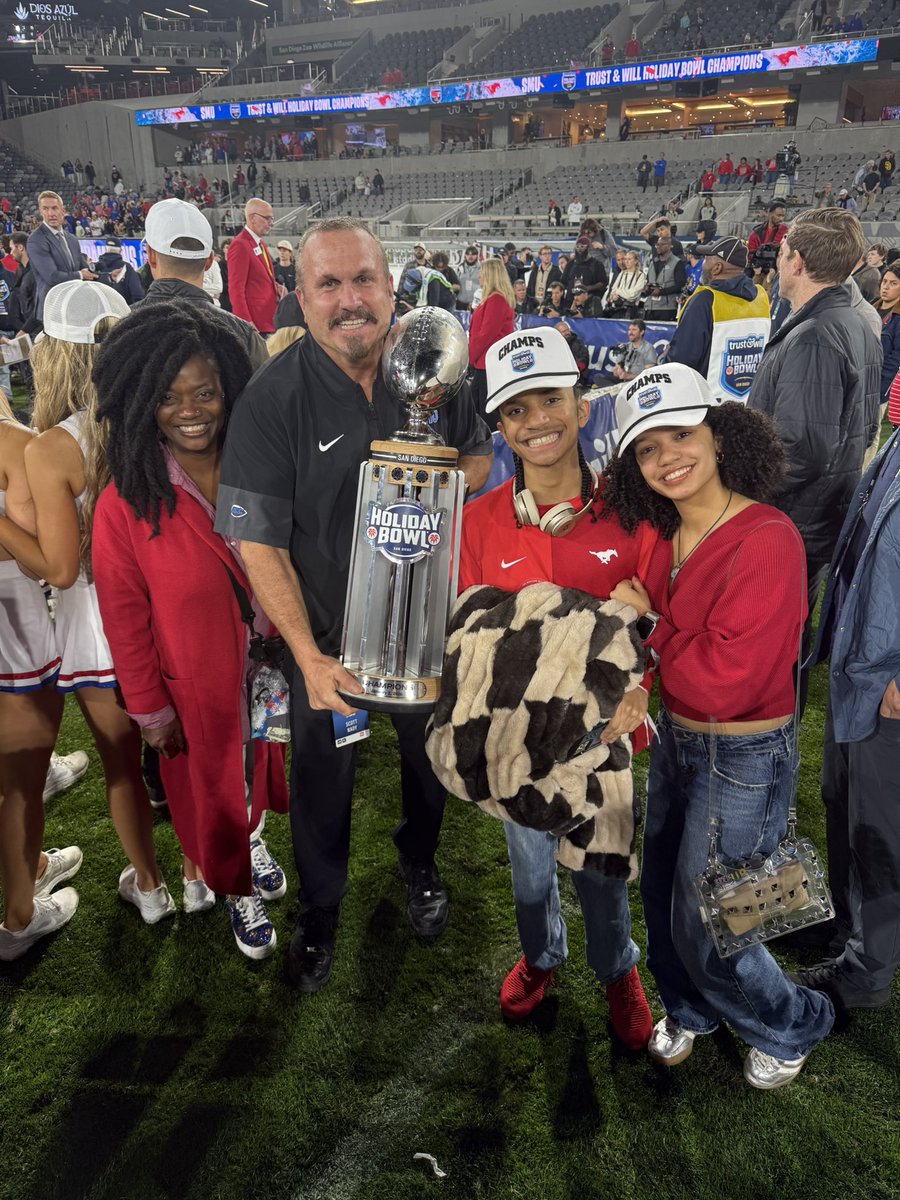 CoachNady's tweet image. Love this Family and Love my Mustang Family!!! Holiday Bowl Champs!!!