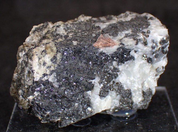 ozRsBzHI01xdkJT's tweet image. デーナ石　山口県
Danalite デーナライト
Be3Fe2+4(SiO4)3S　立方晶系　硬度5 1/2〜6
①全体　②上　③拡大　④拡大(深度合成)
#国産の力