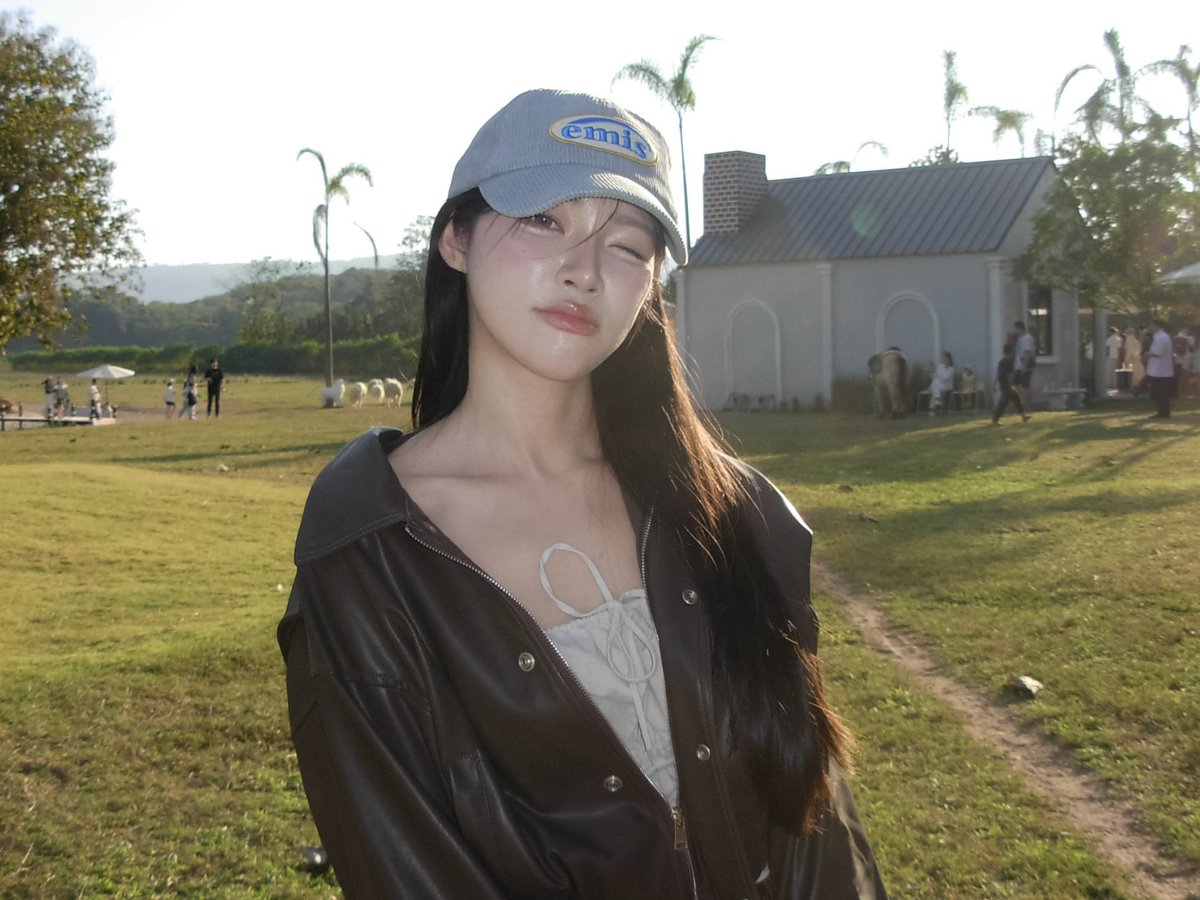 morpormorpaeng's tweet image. สิ่งที่ได้ไปต่อในปี 2026  = กล้อง Nikon L5 

เป็นกล้องที่ถ่ายสนุกมากกกกก ยิ่งเปิดแฟลชกับแดดยิ่งสวย ไม่ต้องปรับสกินโทนไรเลย