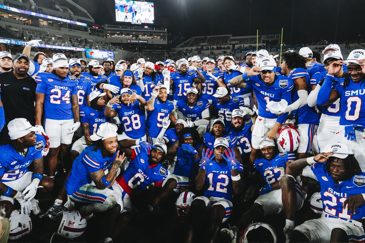 SMUFB's tweet image. This group 💙