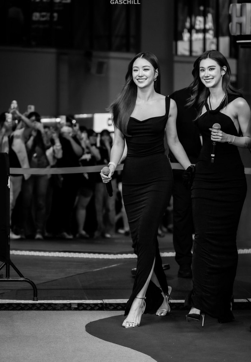 dteona986's tweet photo. @SeeYouCunana Hermes of GL industry 🤌

#LenaMiu #ลีน่าหมิว
#MiuNatsha #lalinalena https://t.co/fyXoH6Rlsp