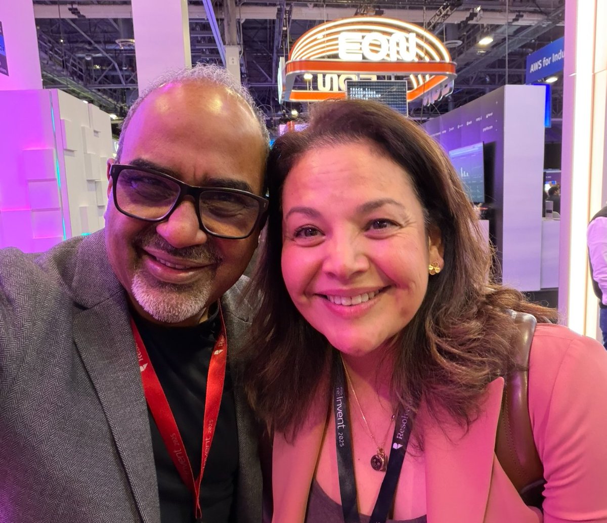 sarbjeetjohal's tweet image. It was great to see @marisala2020 from @IBM during #reInvent 2025, last month!