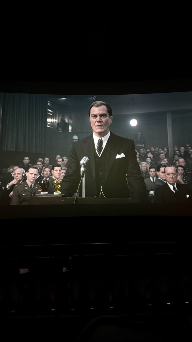 Layluuh's tweet image. Nuremberg 2025
سيء و ممل و قراءة سطحية للتاريخ تعلمك كميه المغالطات في القصة