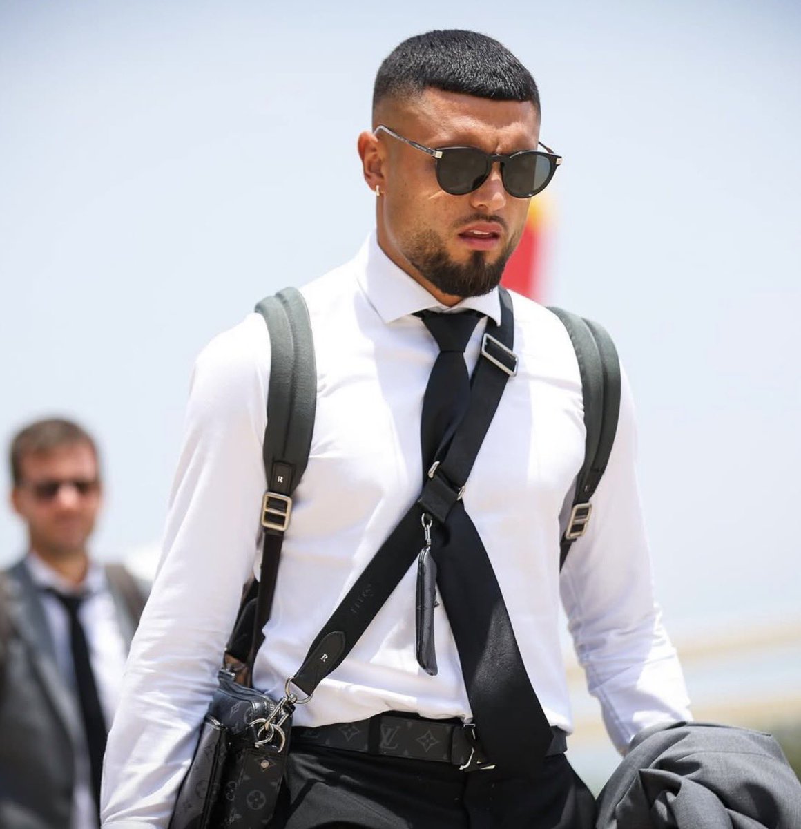 🚨 Rodrigo Ureña (32) llegará en la madruga de mañana a Bogotá y comenzará su proceso de exámenes médicos para firmar con #Millonarios por 2 años (hasta diciembre de 2027) 🔵⚪️