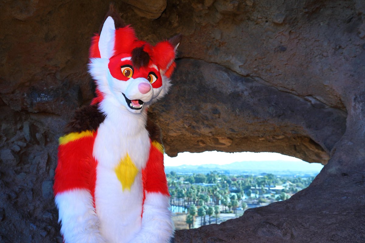 Come and find urself a cuddly fox in the desert 🔥

<a href="/PrimalSuits/">Primal Roots Crafts and Suits</a>