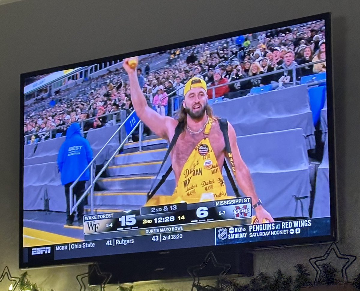 Who is this Temu @CoachJayArnold? True fans know there’s only one Duke’s king …